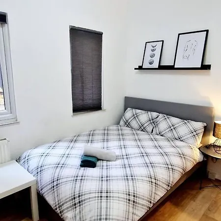 Lovely Studio- Aldgate East Stn